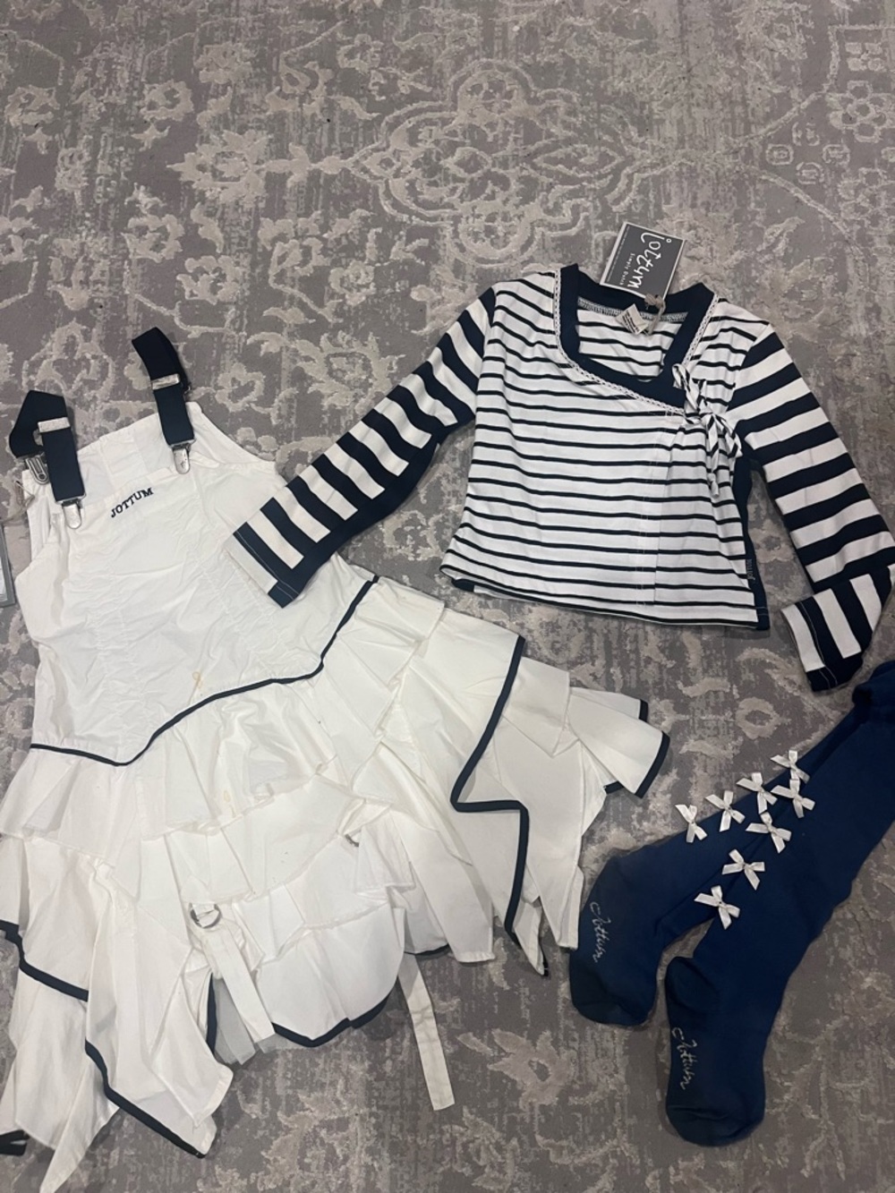 Stunning Jottum Girls 3 pcSet Ruffle Dress, Stripe Wrap Top & Bow Tights 4 (104)